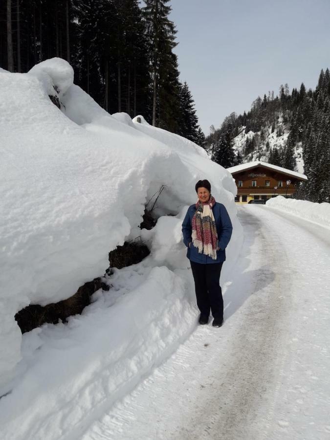 Haus Alpenheim Hotell Flachau Exteriör bild